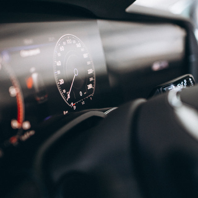 Código de falla OBD-II P0848: Sensor de presión de fluido de transmisión / Circuito del interruptor B (alto voltaje)