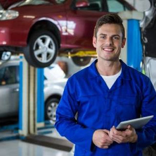 ¿Cómo y cuándo cambiar el líquido de la dirección hidráulica?