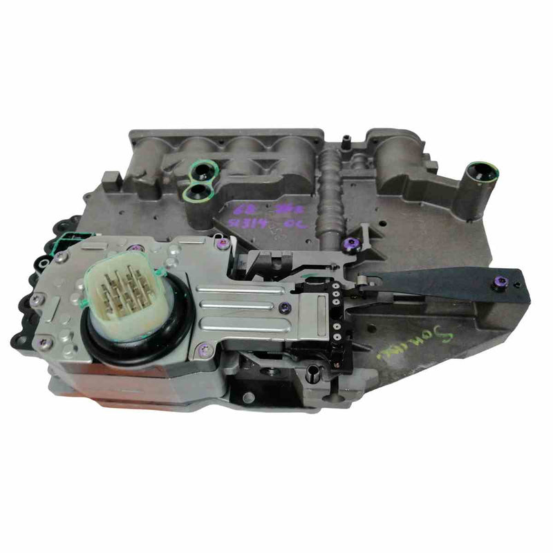 Paquete de solenoides instalado en cuerpo de válvulas reconstruido 68RFE Cummins