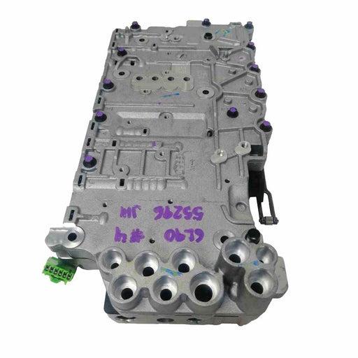 Detalle upper y lower valve body en cuerpo de válvulas reconstruido 6L90 heavy duty